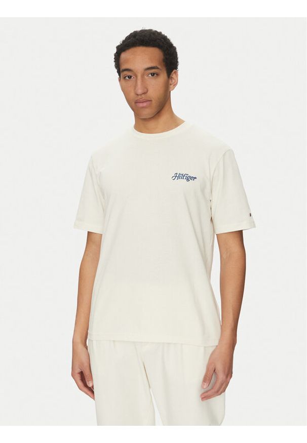 TOMMY HILFIGER - Tommy Hilfiger T-Shirt Summer Photo MW0MW38643 Beżowy Regular Fit. Kolor: beżowy. Materiał: bawełna