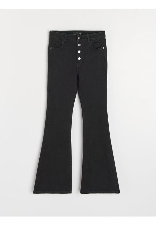 Sinsay - Spodnie jeansowe flare - czarny. Kolor: czarny