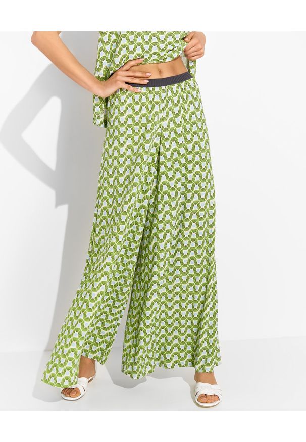 MALIPARMI - Zielone spodnie kuloty. Kolor: zielony. Materiał: tkanina, materiał, elastan, wiskoza. Długość: długie