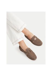 Loafersy MEXX. Kolor: brązowy #1