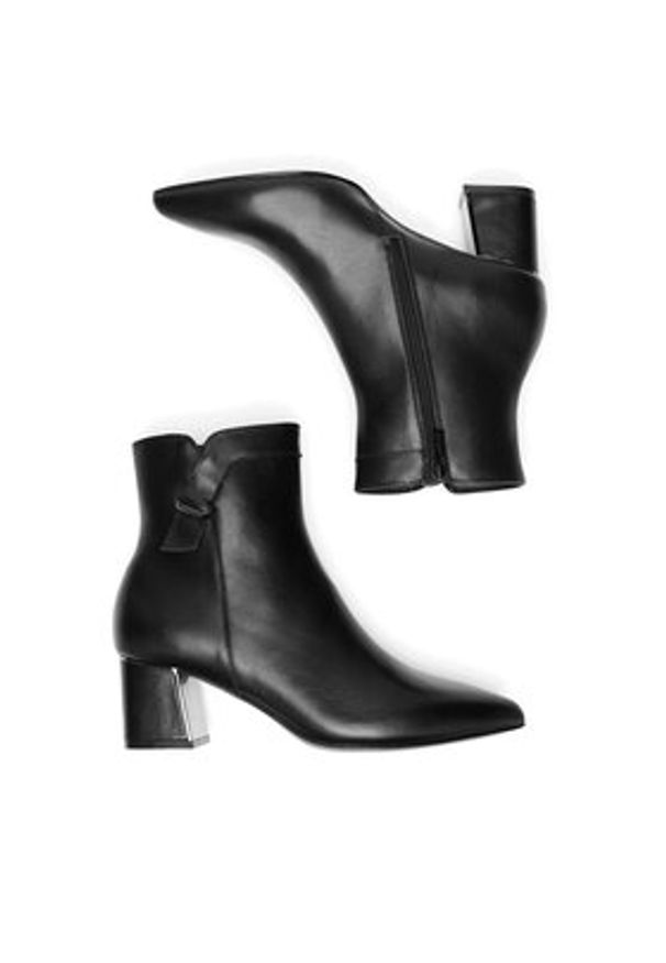 Lasocki Botki WYL3564-3Z Czarny. Kolor: czarny. Materiał: skóra