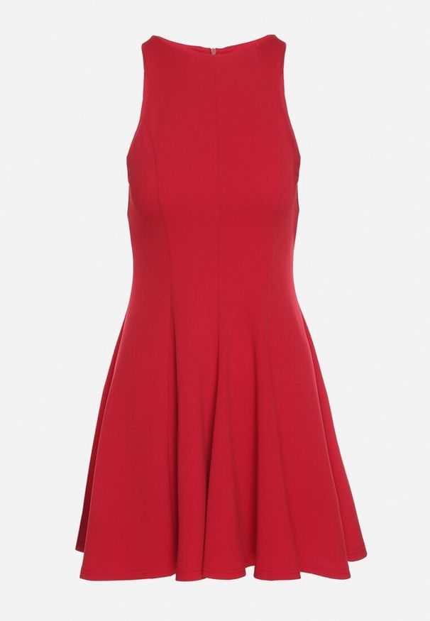 Born2be - Czerwona Rozkloszowana Sukienka z Wiskozą Milenissa. Okazja: na co dzień, na imprezę. Kolor: czerwony. Materiał: wiskoza. Sezon: lato. Styl: casual, elegancki
