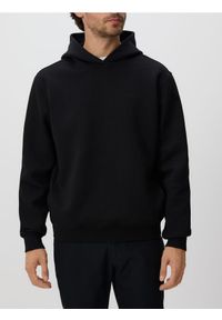 Reserved - Bluza regular z kapturem - czarny. Typ kołnierza: kaptur. Kolor: czarny. Materiał: dzianina. Wzór: gładki #1