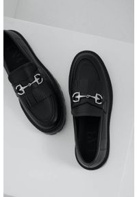 Answear Lab mokasyny damskie kolor czarny na platformie. Nosek buta: okrągły. Kolor: czarny. Obcas: na platformie. Styl: wakacyjny #5