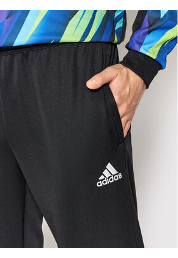 Adidas - adidas Spodnie dresowe Entrada 22 Training HC0332 Czarny Regular Fit. Kolor: czarny. Materiał: dresówka, syntetyk