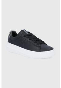 Calvin Klein Jeans Buty skórzane kolor czarny na platformie. Nosek buta: okrągły. Zapięcie: sznurówki. Kolor: czarny. Materiał: poliester, guma. Obcas: na platformie #4