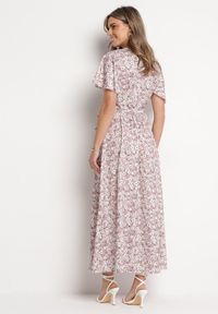 Born2be - Różowa Sukienka Aluva. Okazja: na co dzień. Kolor: różowy. Materiał: tkanina, wiskoza, materiał. Wzór: nadruk, aplikacja, kwiaty. Typ sukienki: kopertowe, proste. Styl: casual. Długość: maxi #4