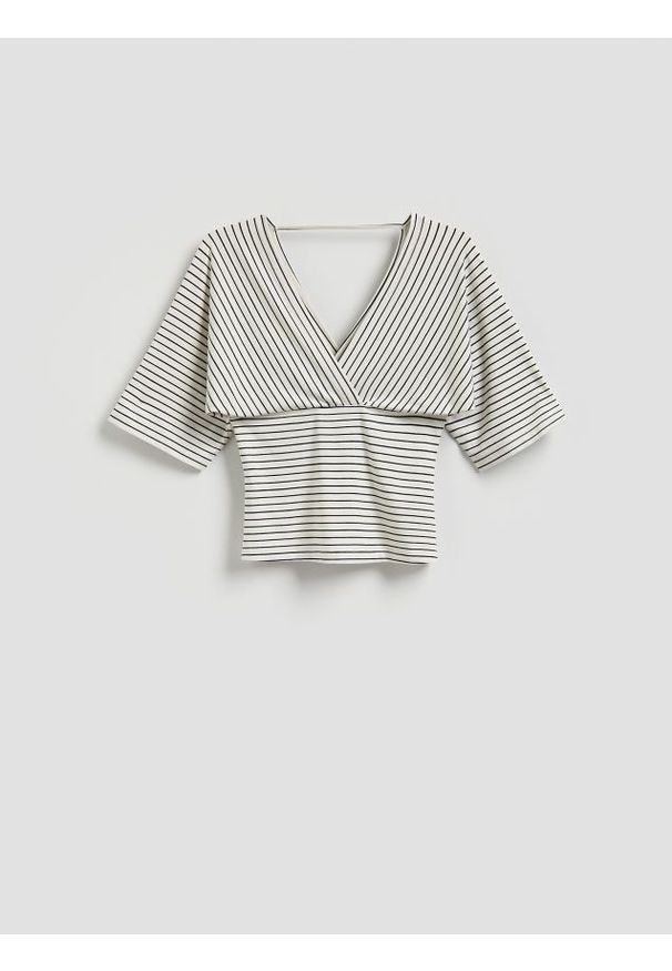 Reserved - Bluzka z kimonowym rękawem - wielobarwny. Materiał: wiskoza, dzianina