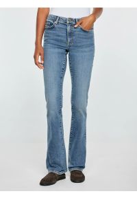 Big-Star - jeansy damskie bootcut niebieskie anela 488. Stan: podwyższony. Kolor: niebieski. Sezon: lato. Styl: klasyczny #1