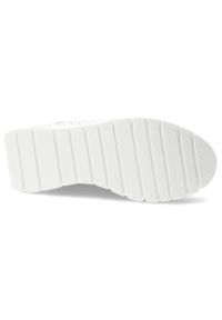 Półbuty damskie Vinceza, cholewka ze skóry naturalnej licowej z perforacją wiązanie z przodu metalowe oczka z zabudowanym przodem, białe, 79629. Kolor: biały. Materiał: skóra. Szerokość cholewki: normalna #4