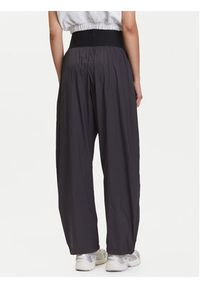 Adidas - adidas Spodnie dresowe JJ0920 Szary Loose Fit. Kolor: szary. Materiał: syntetyk #5