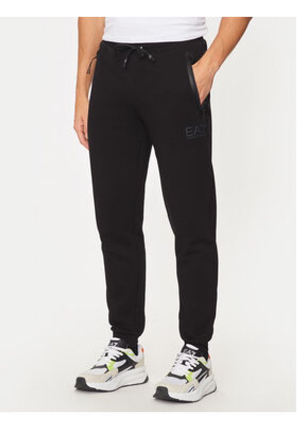 EA7 Emporio Armani Dres 6DPV60 PJVTZ 1200 Czarny Regular Fit. Kolor: czarny. Materiał: bawełna