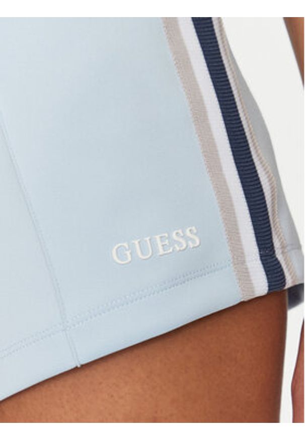 Guess Szorty sportowe V5GD14 KCRU2 Niebieski Relaxed Fit. Kolor: niebieski. Materiał: syntetyk