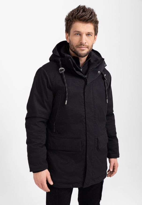 Volcano - Ciepła, zimowa kurtka J-DURST. Okazja: na co dzień. Materiał: włókno, puch, materiał. Długość: długie. Wzór: gładki, aplikacja, kolorowy. Sezon: zima. Styl: casual