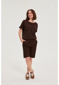 MOODO - Bawełniane szorty brązowe. Kolor: brązowy. Materiał: bawełna #1