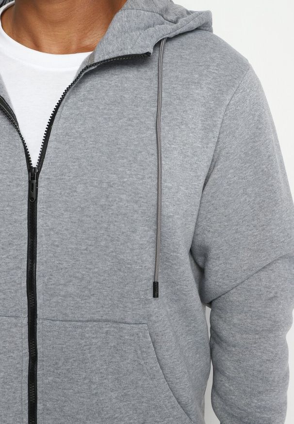 Born2be - Szara Bluza z Kapturem i Suwakiem Azadah. Okazja: na co dzień. Typ kołnierza: kaptur. Kolekcja: plus size. Kolor: szary. Materiał: dresówka, polar, jeans. Długość rękawa: długi rękaw. Długość: długie. Styl: sportowy, klasyczny, casual