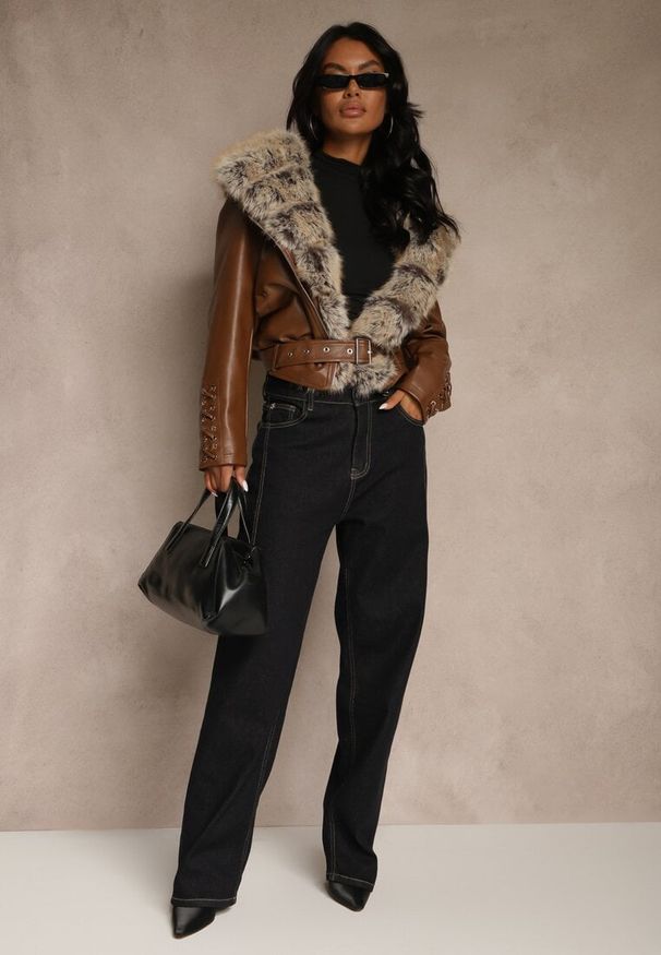 Renee - Brązowa Kurtka Ramoneska z Kapturem z Futrem z Możliwością Odpięcia Aplinna. Okazja: na co dzień. Typ kołnierza: kaptur. Kolor: brązowy. Materiał: futro. Styl: casual