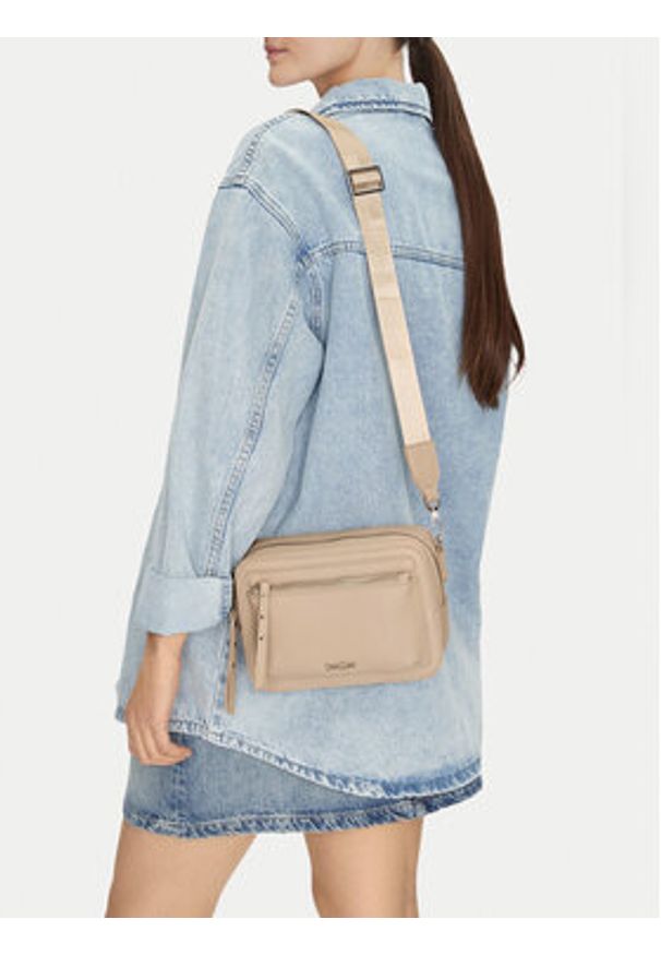 DeeZee Torebka DZE-S-012-07 Beżowy. Kolor: beżowy. Materiał: skórzane