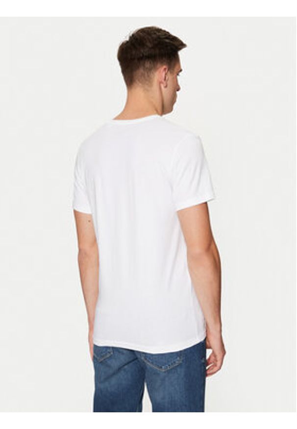 Guess T-Shirt Caleb U97M01 KCD31 Biały Slim Fit. Kolor: biały. Materiał: bawełna