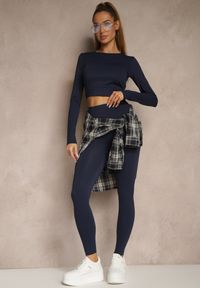 Renee - Granatowy Komplet Sportowy Legginsy i Top Typu Longsleeve Dorotia. Kolor: niebieski. Materiał: skóra #3