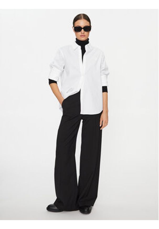 Hugo Koszula The Essential 50496339 Biały Regular Fit. Kolor: biały. Materiał: bawełna