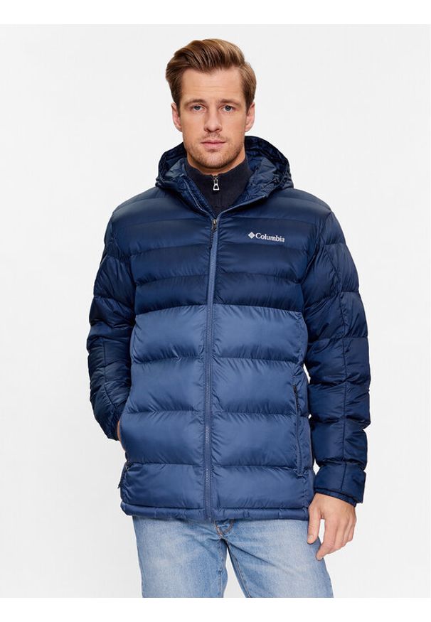 columbia - Columbia Kurtka zimowa Buck Butte™ Insulated Hooded Jacket Niebieski Regular Fit. Kolor: niebieski. Materiał: syntetyk. Sezon: zima