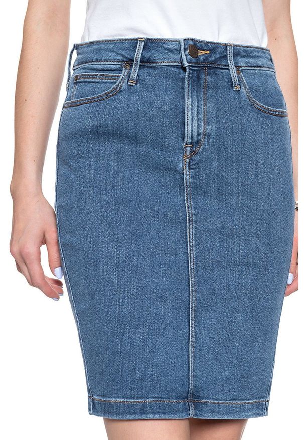 Lee - LEE PENCIL SKIRT CLEAN PLAY L38GKJZH 112108176. Materiał: jeans. Wzór: jednolity