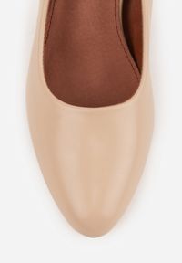 Born2be - Beżowe Czółenka Vices na Klockowym Obcasie z Wkładką ze Skóry Naturalnej Essenia. Okazja: na randkę. Kolor: beżowy. Materiał: skóra. Obcas: na obcasie. Wysokość obcasa: średni #9
