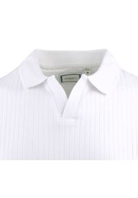 Dzianinowa Koszulka Polo - Dekolt Bez Guzików - Brave Soul - Biała. Okazja: na co dzień. Typ kołnierza: polo. Kolor: biały. Materiał: elastan, bawełna. Styl: casual #2