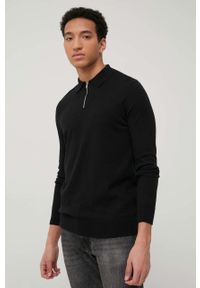Brave Soul sweter bawełniany męski kolor czarny lekki. Okazja: na co dzień. Kolor: czarny. Materiał: bawełna. Długość rękawa: długi rękaw. Długość: krótkie. Styl: casual