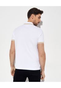 Versace Jeans Couture - VERSACE JEANS COUTURE - Biała koszulka polo. Typ kołnierza: polo. Kolor: biały. Materiał: bawełna. Styl: klasyczny #3