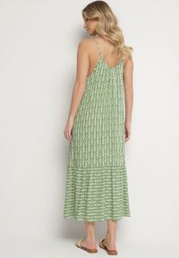 Born2be - Zielona Bawełniana Sukienka Rozkloszowana z Geometrycznym Wzorem Niladora. Okazja: na co dzień. Kolor: zielony. Materiał: bawełna. Długość rękawa: na ramiączkach. Wzór: geometria. Sezon: lato. Styl: casual #7