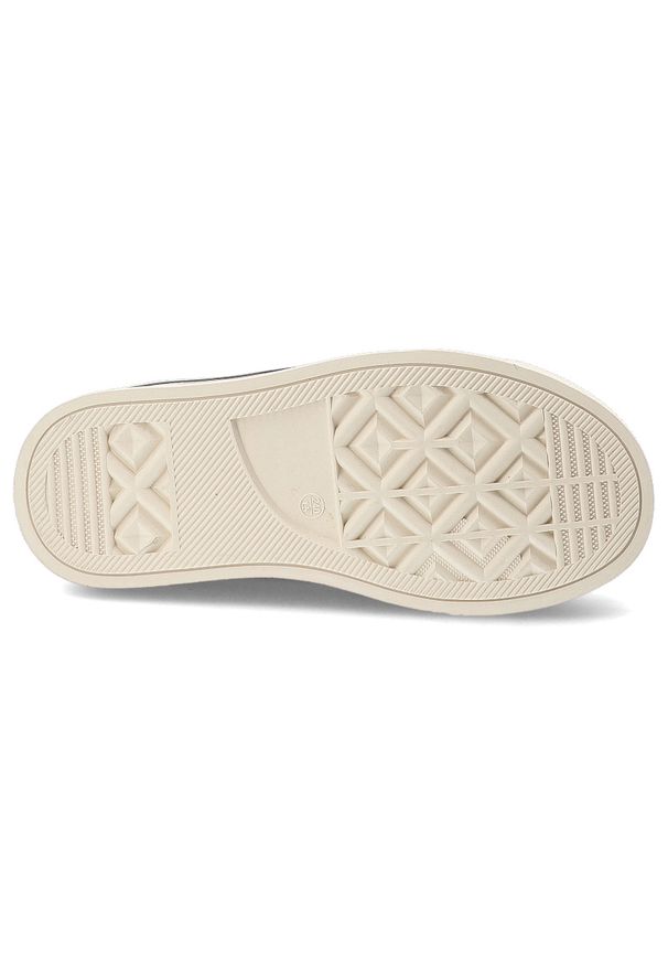 Sneakersy damskie GOE, cholewka ze skóry licowej z zaokrąglonym noskiem na solidnej podeszwie, czarne, TT2N4073. Okazja: na co dzień. Kolor: czarny. Materiał: skóra. Szerokość cholewki: normalna. Obcas: na platformie. Sport: turystyka piesza