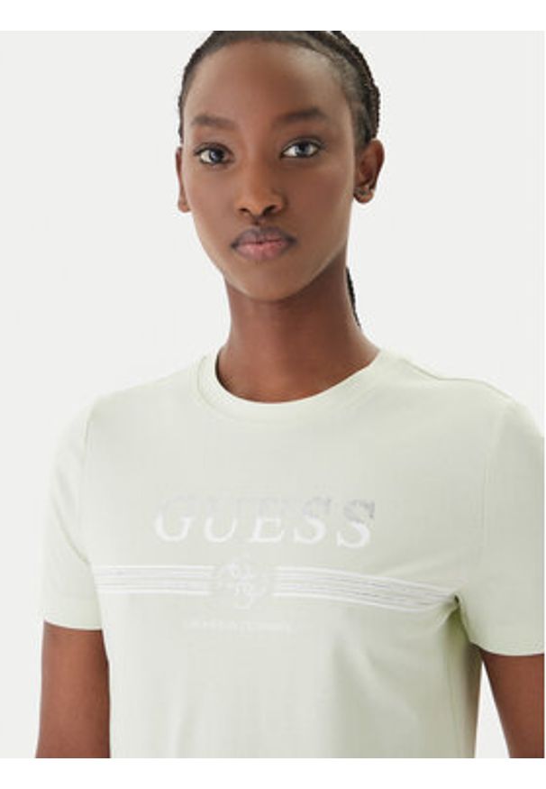 Guess T-Shirt V6GI07 K2968 Zielony Regular Fit. Kolor: zielony. Materiał: bawełna