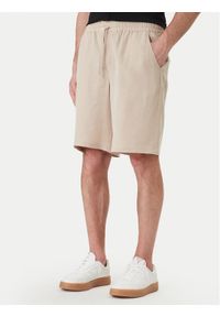 Guess Szorty sportowe F6GD01 WN202 Beżowy Regular Fit. Kolor: beżowy. Materiał: syntetyk. Styl: sportowy #1