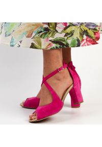 Sandały damskie skórzane na słupku Prestige 2080 Fuksja. Kolor: różowy. Materiał: zamsz, skóra
