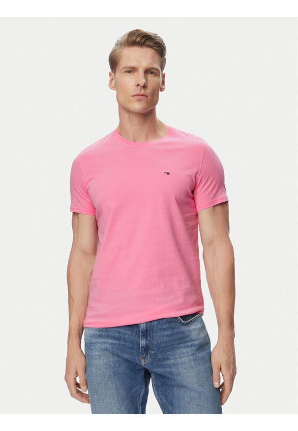 Tommy Jeans T-Shirt DM0DM04411 Różowy jasny Slim Fit. Kolor: różowy. Materiał: bawełna