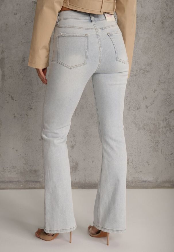 Renee - Niebieskie Jeansy Dzwony z Bawełną High Waist Basaia. Stan: podwyższony. Kolor: niebieski