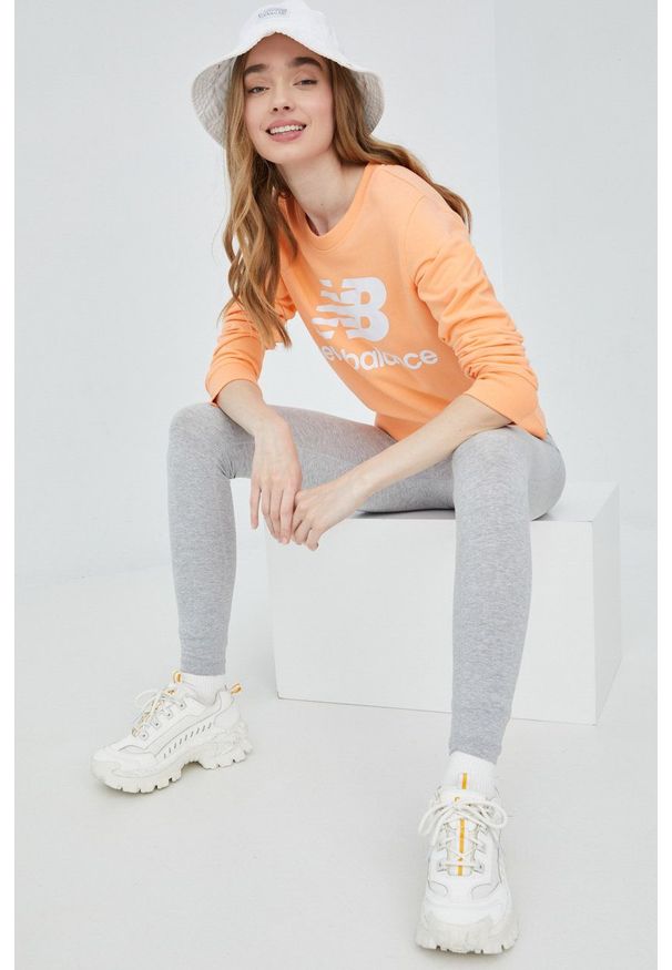 New Balance legginsy damskie kolor szary melanżowe. Kolor: szary. Materiał: dzianina, poliester, bawełna. Wzór: melanż