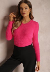 Renee - Fuksjowy Sweter Wełniany Aegiopis. Okazja: na co dzień. Typ kołnierza: dekolt w kształcie V. Kolekcja: plus size. Kolor: różowy. Materiał: wełna. Styl: klasyczny, wizytowy, casual, elegancki #5