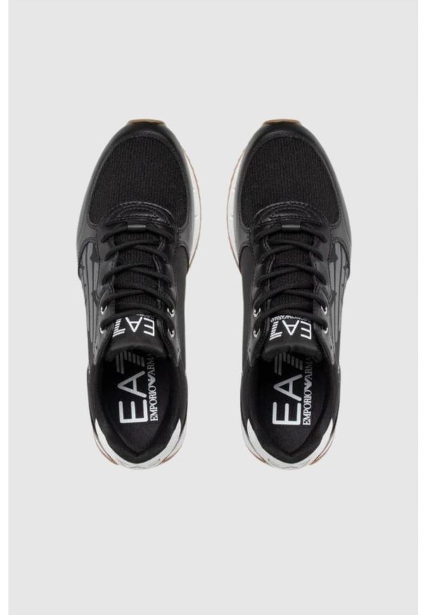 EA7 Emporio Armani - EA7 Czarne sneakersy z białą podeszwą, Rozmiar 45 1/3. Kolor: czarny