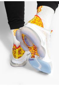 Buty do koszykówki męskie Nike LeBron XIX Low Magic Fruity Pebbles. Kolor: biały. Sport: koszykówka #8