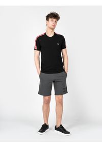 Emporio Armani T-shirt C-neck | 1118903F717 | Mężczyzna | Czarny. Kolor: czarny. Materiał: elastan, bawełna. Wzór: nadruk. Styl: elegancki