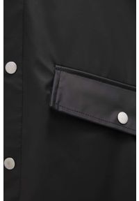 Jack & Jones kurtka przeciwdeszczowa męska kolor czarny przejściowa. Okazja: na co dzień. Kolor: czarny. Materiał: materiał. Długość rękawa: raglanowy rękaw. Wzór: aplikacja. Styl: casual #2