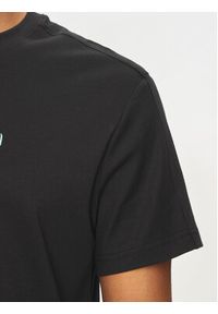 Calvin Klein T-Shirt Shadow Embosed Logo K10K113105 Czarny Regular Fit. Kolor: czarny. Materiał: bawełna #5