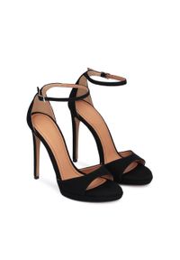 Kazar - Eleganckie czarne sandały na platformie i wysokiej szpilce. Kolor: czarny. Materiał: zamsz. Obcas: na platformie. Styl: elegancki. Wysokość obcasa: wysoki #2