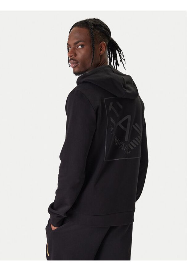 EA7 Emporio Armani Bluza 7M001490 AF17787 UC001 Czarny Regular Fit. Kolor: czarny. Materiał: bawełna