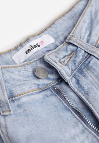 Born2be - Niebieskie Bawełniane Jeansy o Kroju Mom Fit z Wysokim Stanem i Paskiem Pribena. Okazja: na co dzień. Stan: podwyższony. Kolor: niebieski. Styl: casual, klasyczny #3