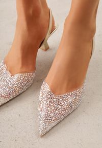 Born2be - Złote Czółenka z Transparentną Cholewką Perełkami i Cyrkoniami Jinnata. Kolor: złoty. Szerokość cholewki: normalna. Wzór: aplikacja. Styl: elegancki, wizytowy #5