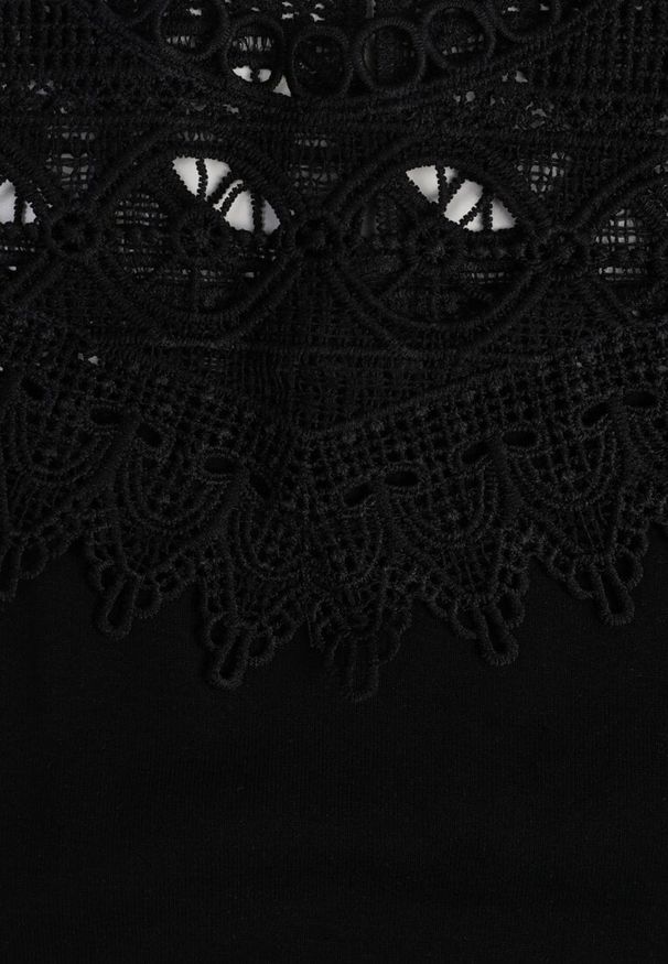 Renee - Czarny Bawełniany Top z Koronkowymi Wstawkami Lirumina. Okazja: na co dzień. Kolor: czarny. Materiał: bawełna, koronka. Styl: elegancki, casual